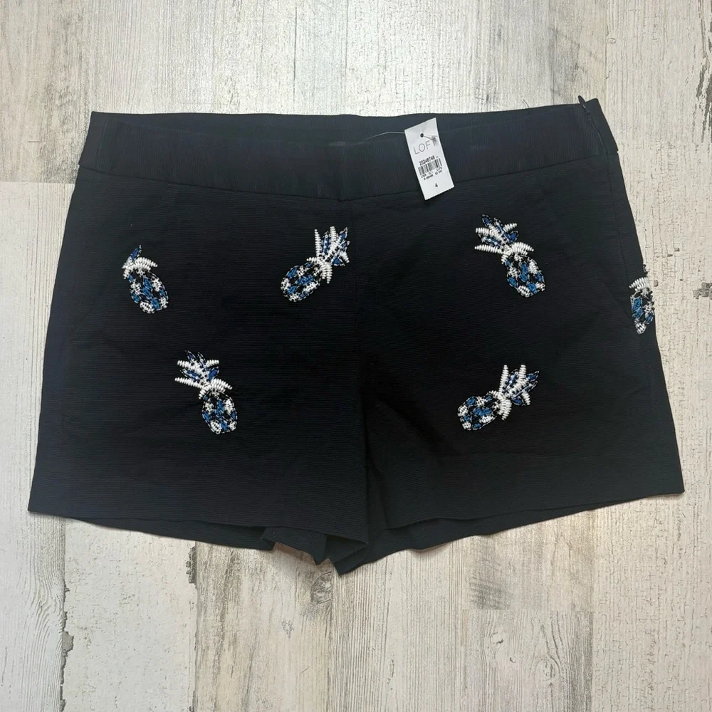 NWT LOFT Pineapple Embroidery Chino Shorts Size 4 - Picture 2 of 6